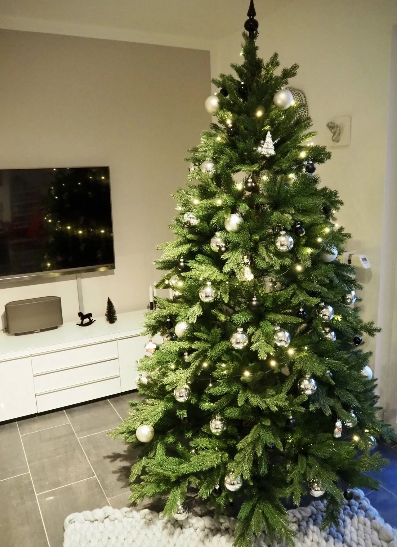 Árbol de Navidad artificial - Lucian | 210 cm