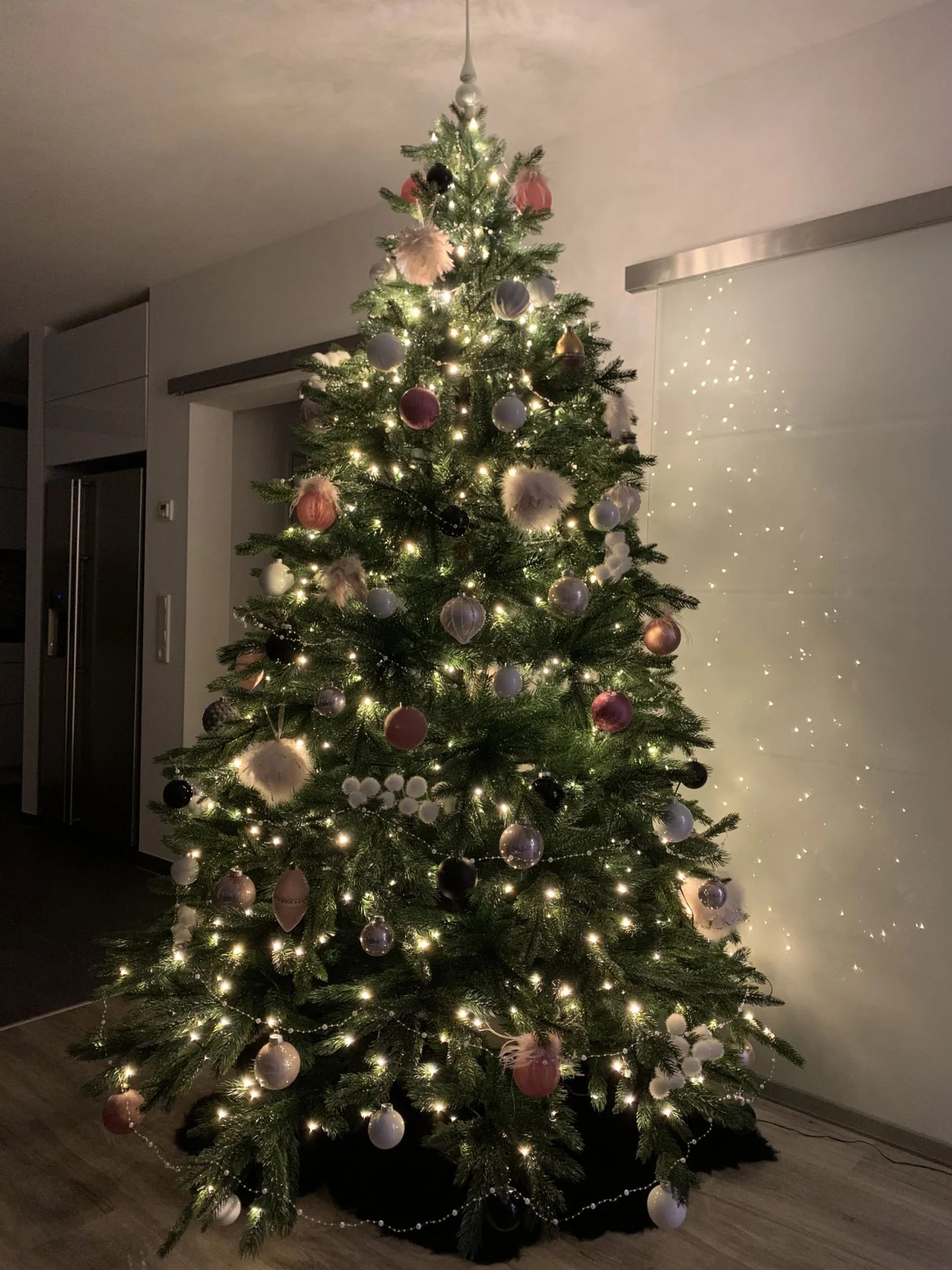 Árbol de Navidad artificial - David | 240 cm, con luces LED