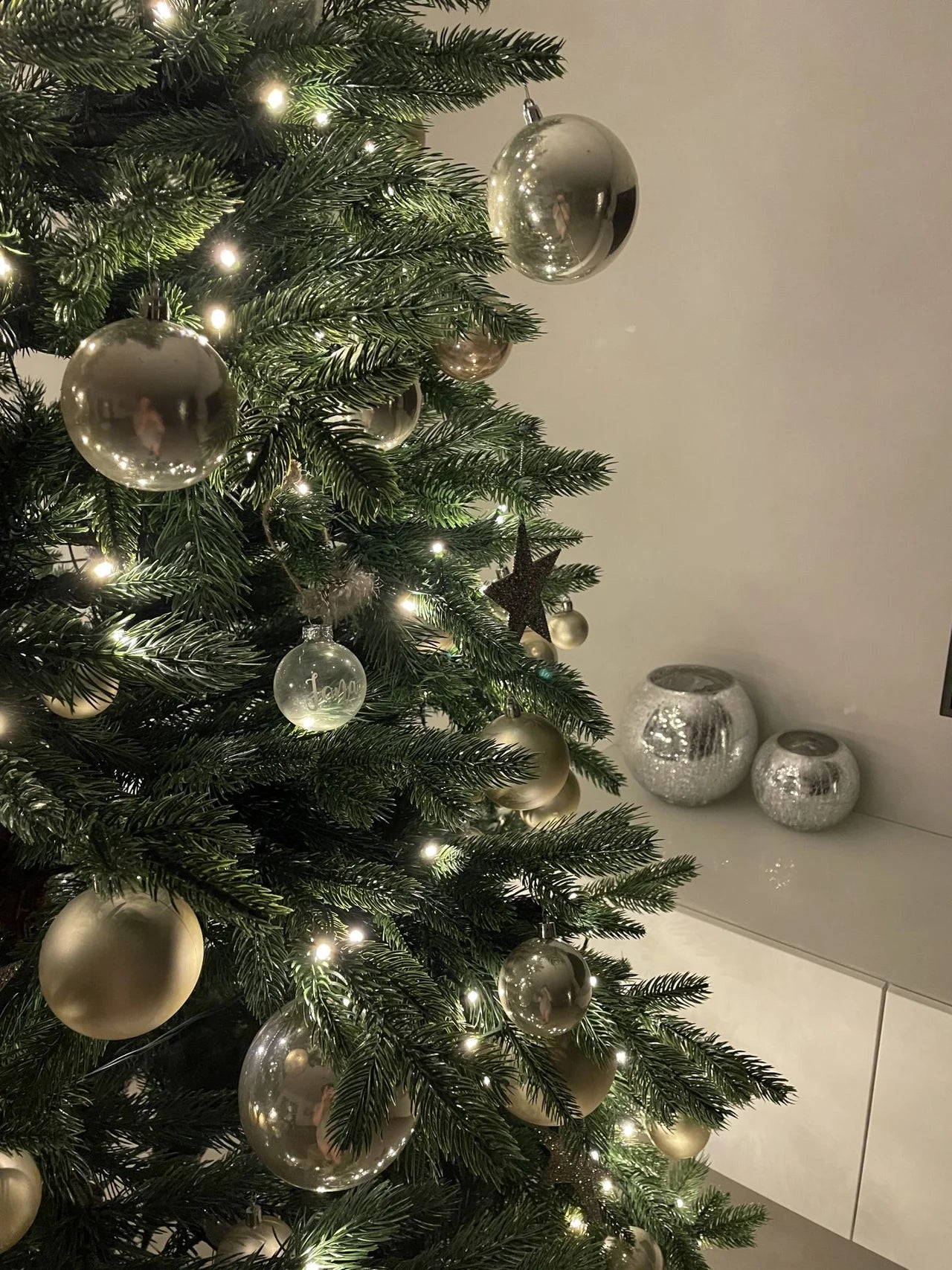 Árbol de Navidad artificial - David | 240 cm, con luces LED