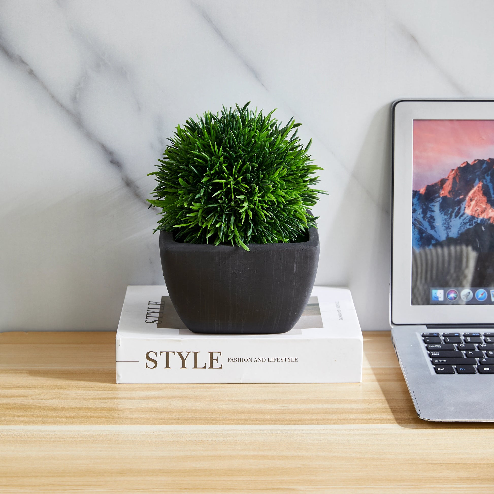 Künstlicher Grasball – Sibylla | 21 cm